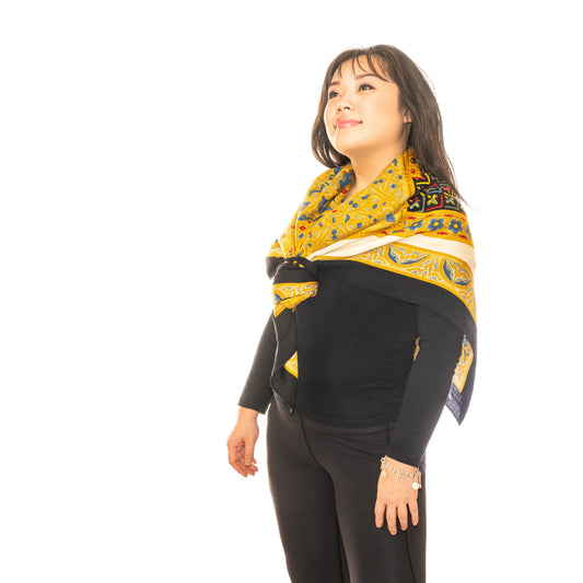Hermès Shawl Ciels Byzantins – CS140 – Black Or White Mint With Care Tag