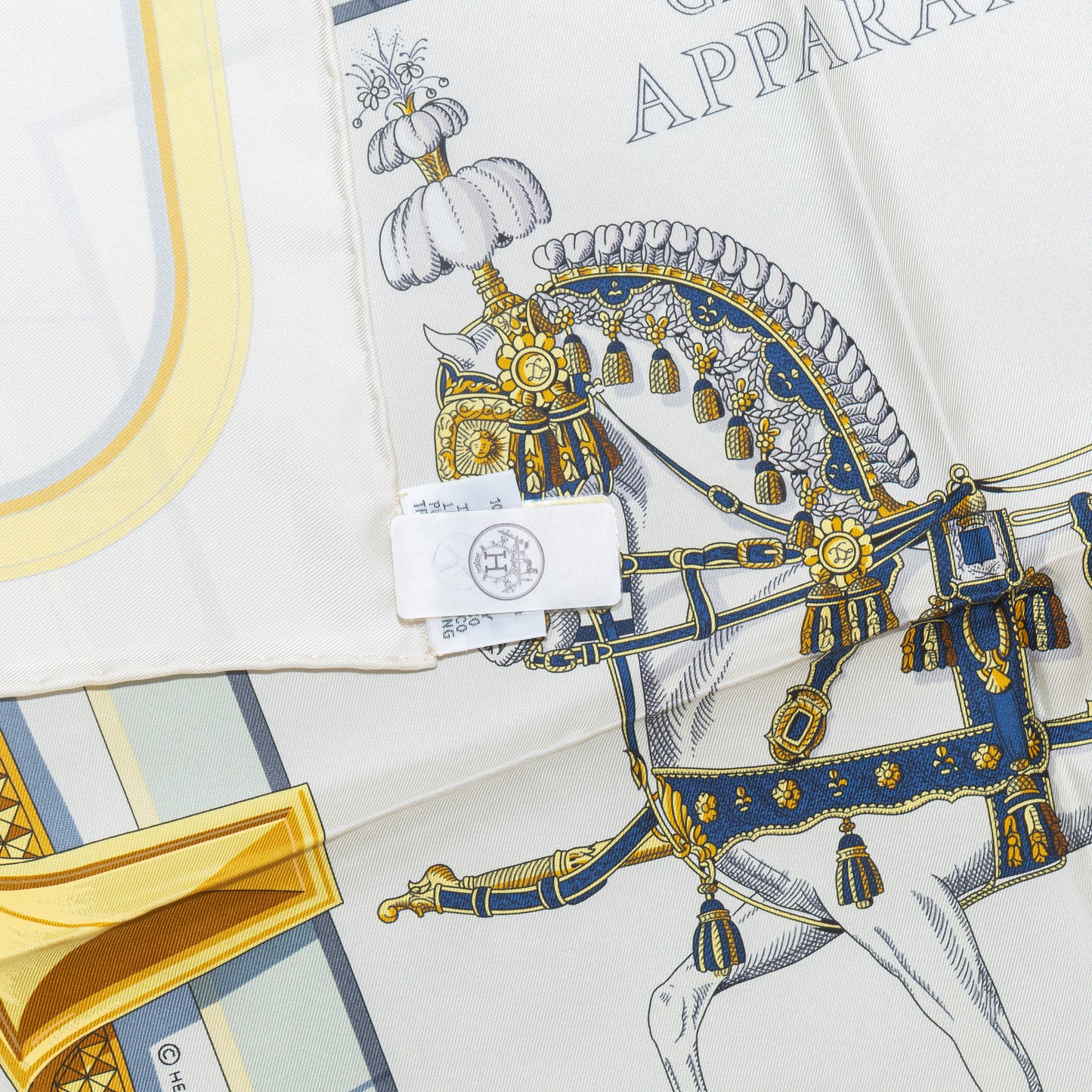 Hermes Silk Scarf Grand Apparat – Crème – Or – NWST - 2508161705