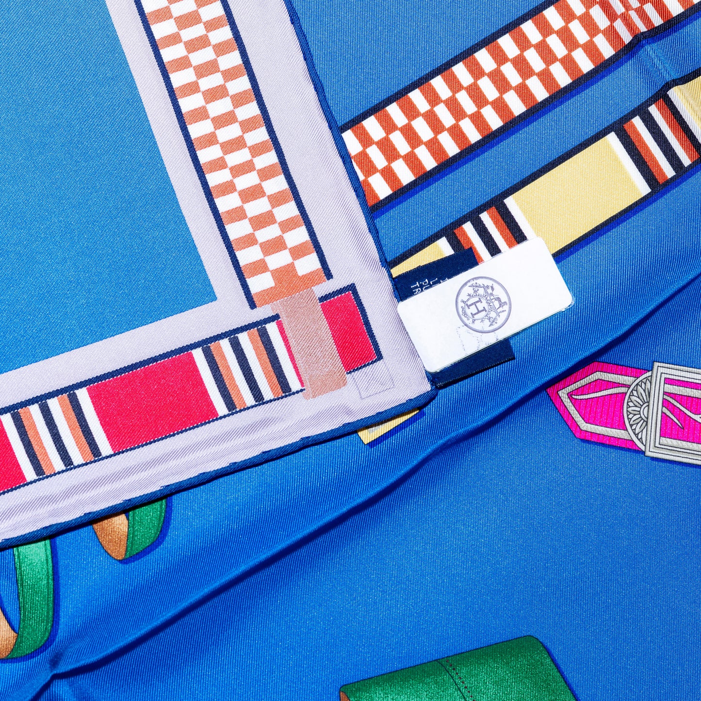 Hermes Silk Scarf Lettres Équestres - Bleu Azur Vert Rose Bonbon - NWSTS - 2507101641