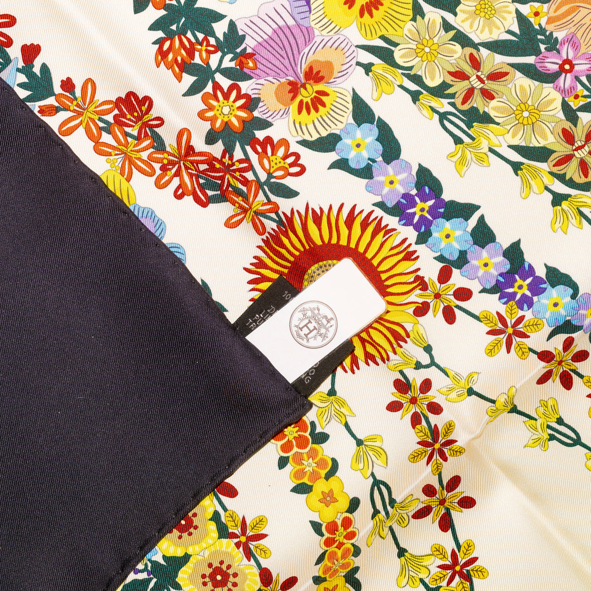 Hermes Silk Scarf 90 Brides de Gala en Fleurs - Noir Ivoire Multicolore - NWST - 2609291923