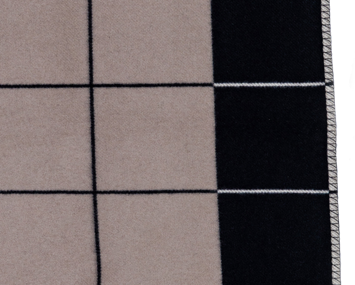 Hermès Throw Plaid Blanket Avalon III Throw Blanket Plaid - Noir Écru Gris - NWCT - 2504181300