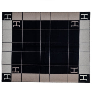 Hermès Throw Plaid Blanket Avalon III Throw Blanket Plaid - Noir Écru Gris - NWCT - 2504181300