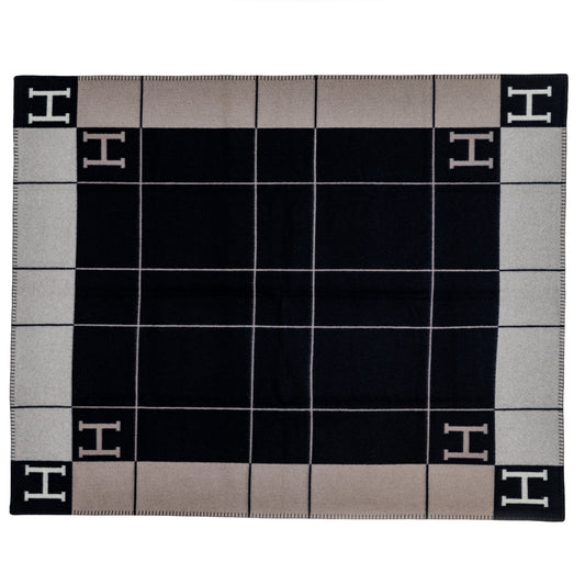 Hermès Throw Plaid Blanket Avalon III Throw Blanket Plaid - Noir Écru Gris - NWCT - 2504181300