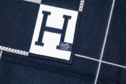 Hermès Throw Plaid Blanket Avalon III Throw Blanket Plaid - Noir Écru Gris - NWCT - 2504181300