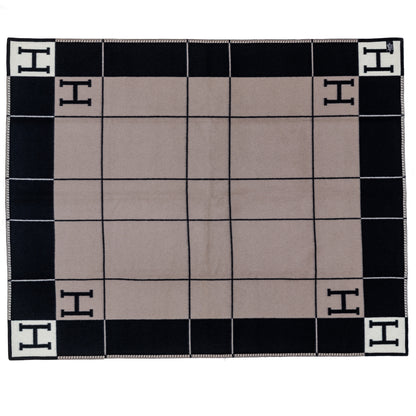 Hermès Throw Plaid Blanket Avalon III Throw Blanket Plaid - Noir Écru Gris - NWCT - 2504181300