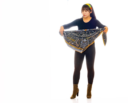 Hermes Scarf 90 C’est la Fete – Kaki – Anthracite – Gris – Double Face – NWSTS - 2508161537