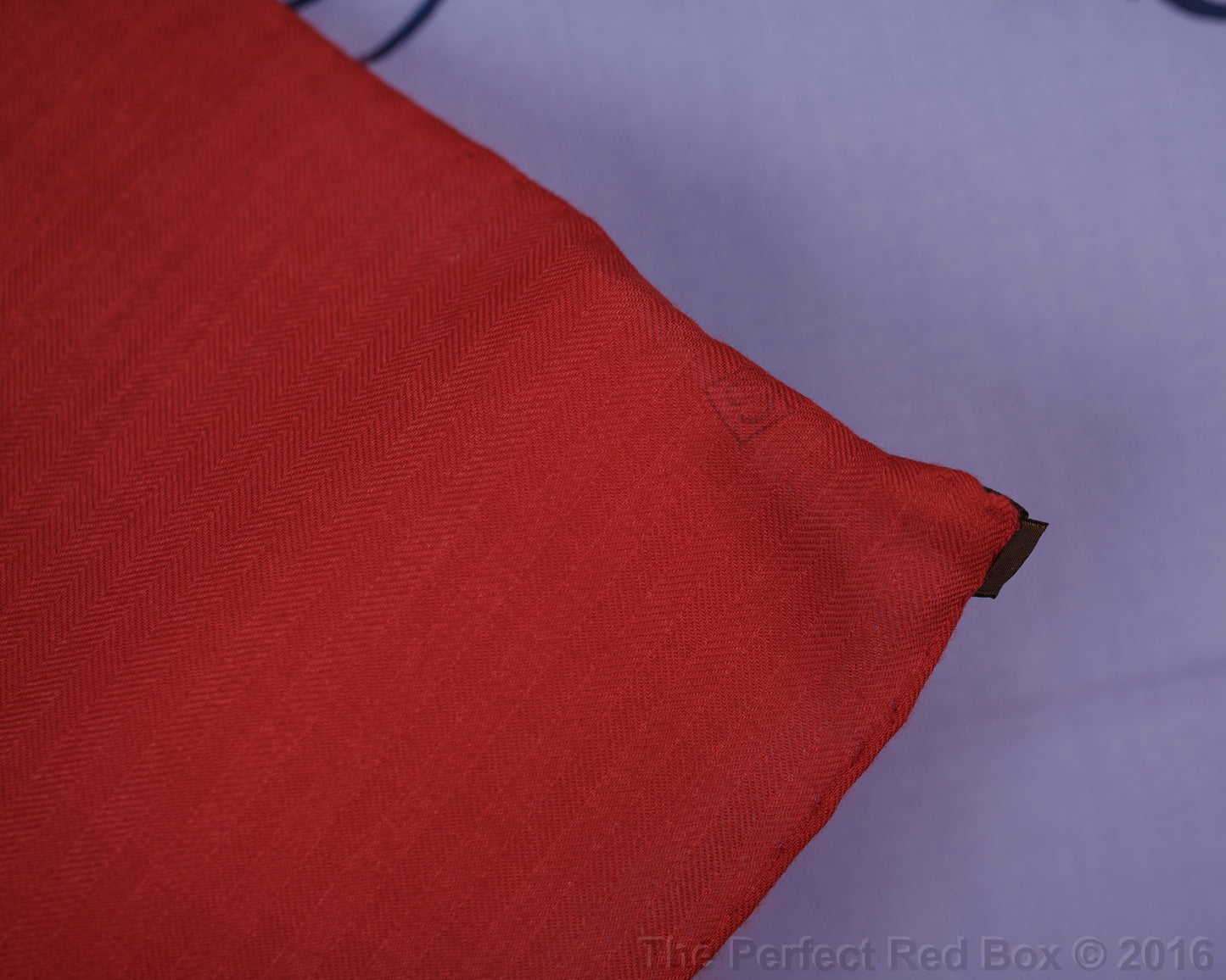 Hermes Shawl Jungle Love - CS140 - Red Navy - NEW