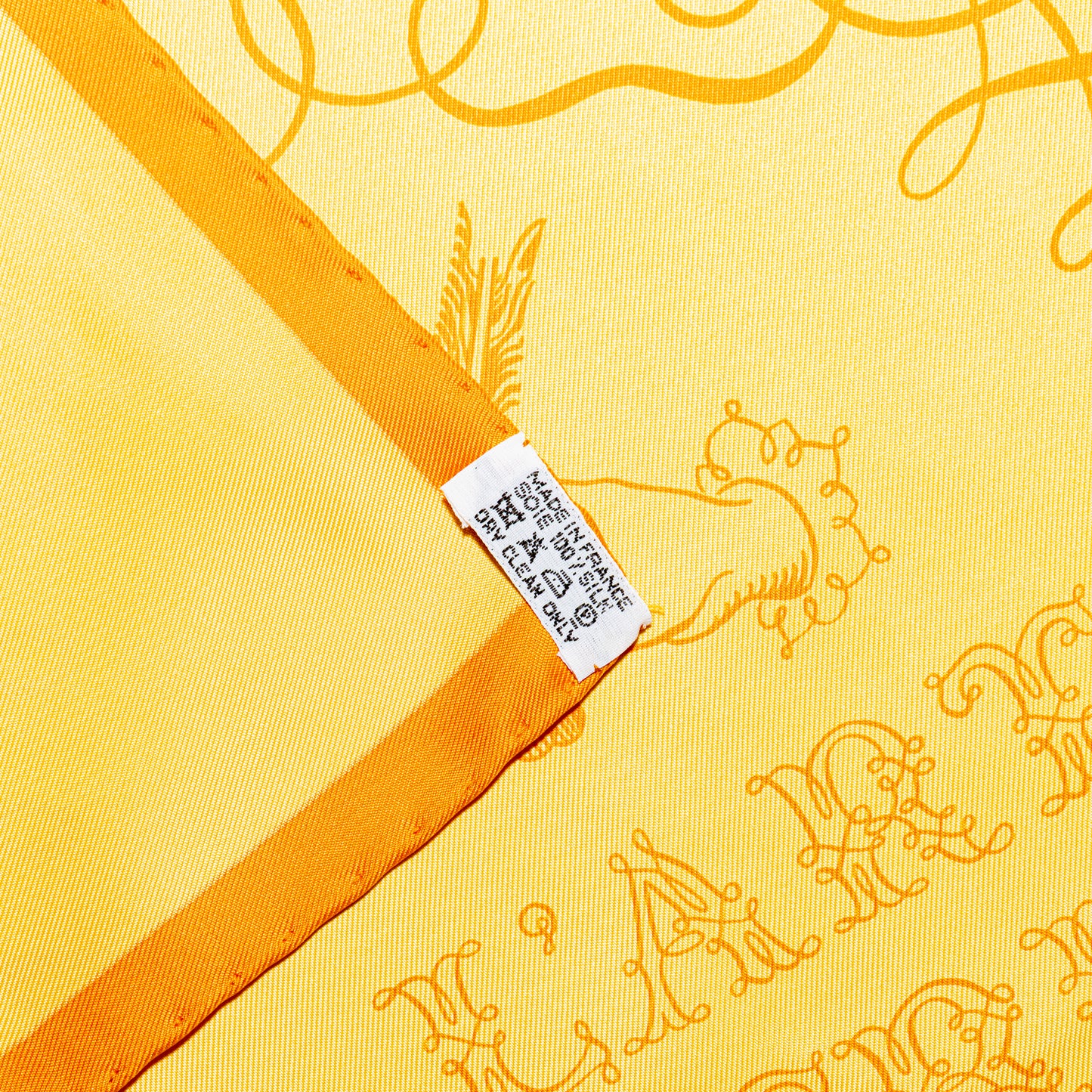 Hermes Scarf 90 L art d'Ecrire - Jaune Orange - MWCT - 2602181834