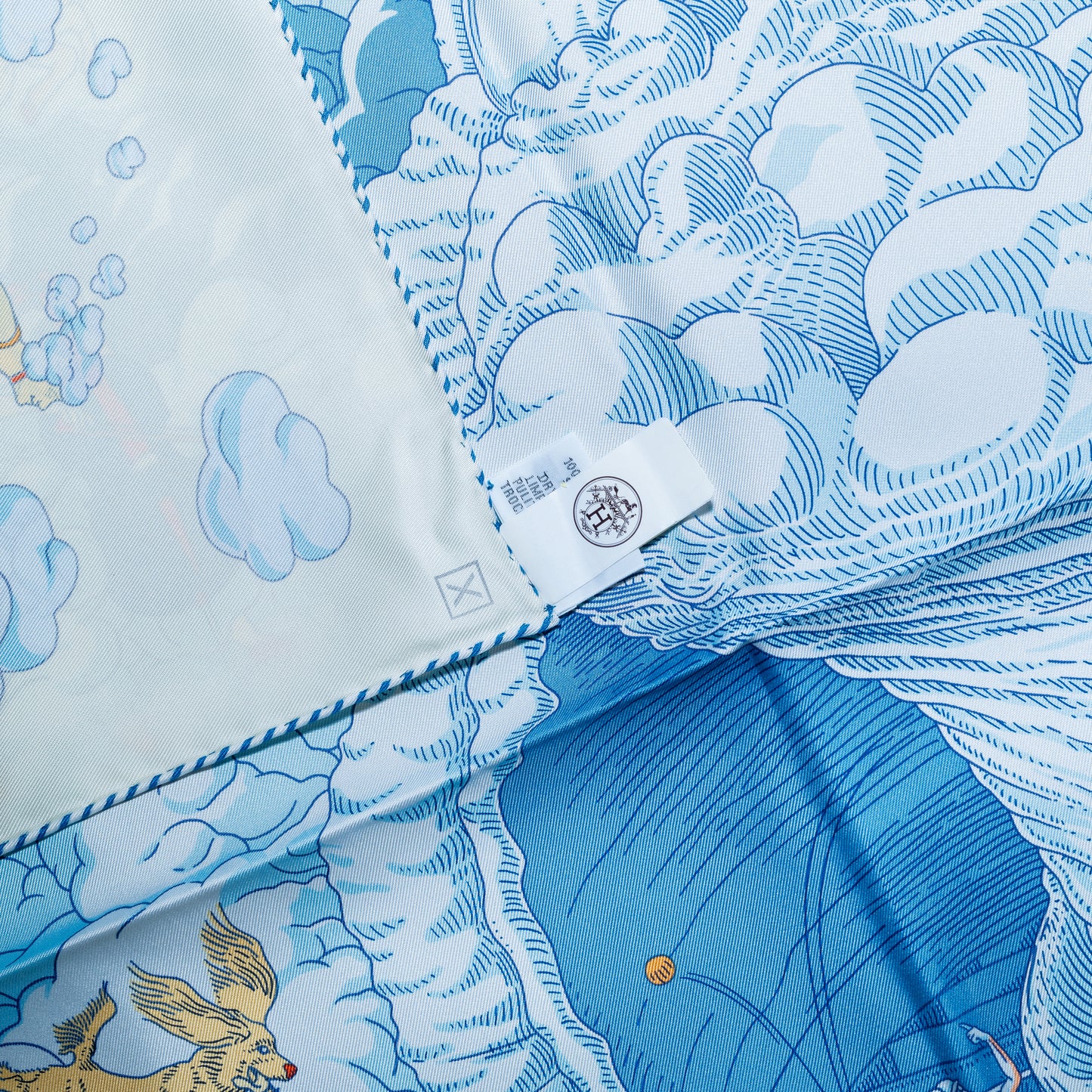 Hermes Scarf 90 Sur Mon Nuage - Creme Bleu Clair Marine - NWSTS - 2503081539
