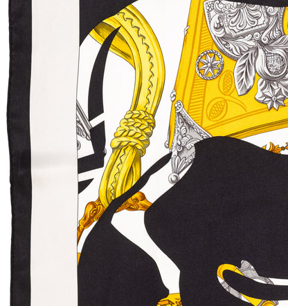 Hermes Scarf 90 Tout En Carré - Noir Ivoire Excellent Condition Care tag