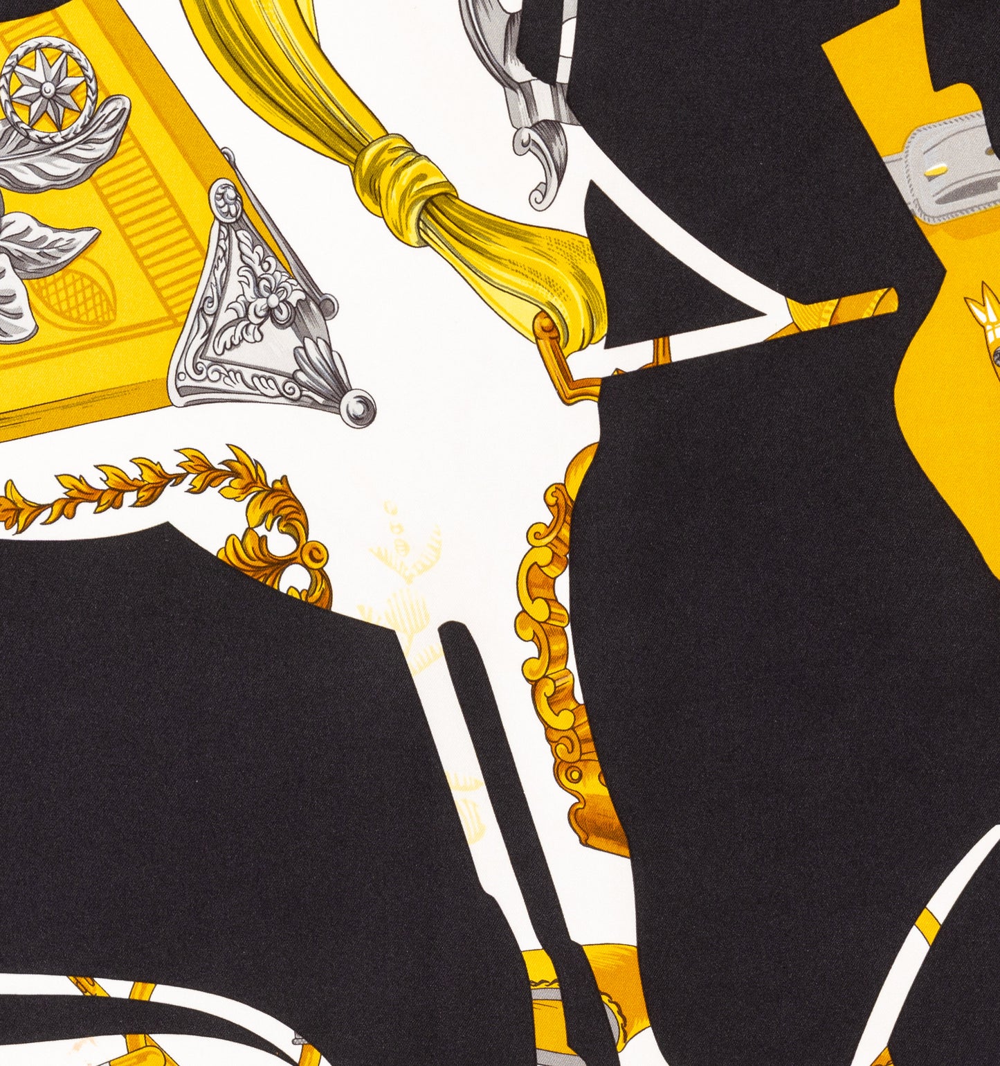 Hermes Scarf 90 Tout En Carré - Noir Ivoire Excellent Condition Care tag
